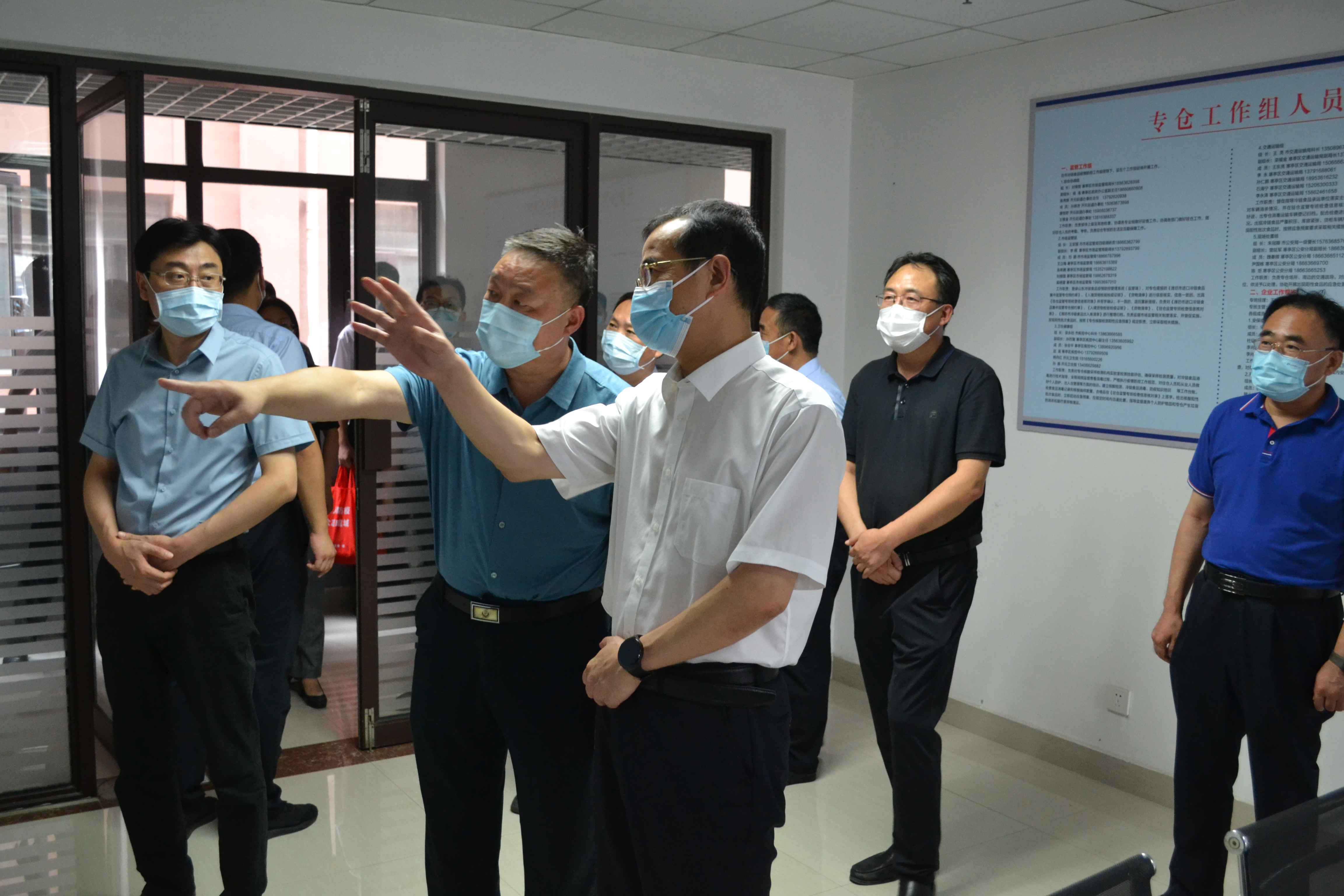 濰坊市委常委、副市長李蘭祥來山東中凱濰坊市進口冷鏈集中監管專倉督導疫情防控工作